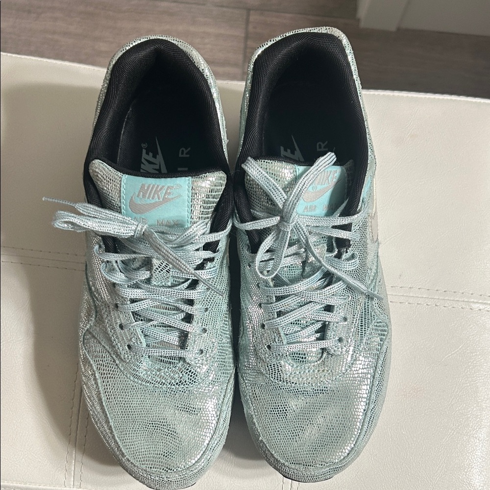 Nike Air Max 1 QS Metallic Silver & Glacier Ice Disco Sneakers Women’s 8 - Picture 3 of 12